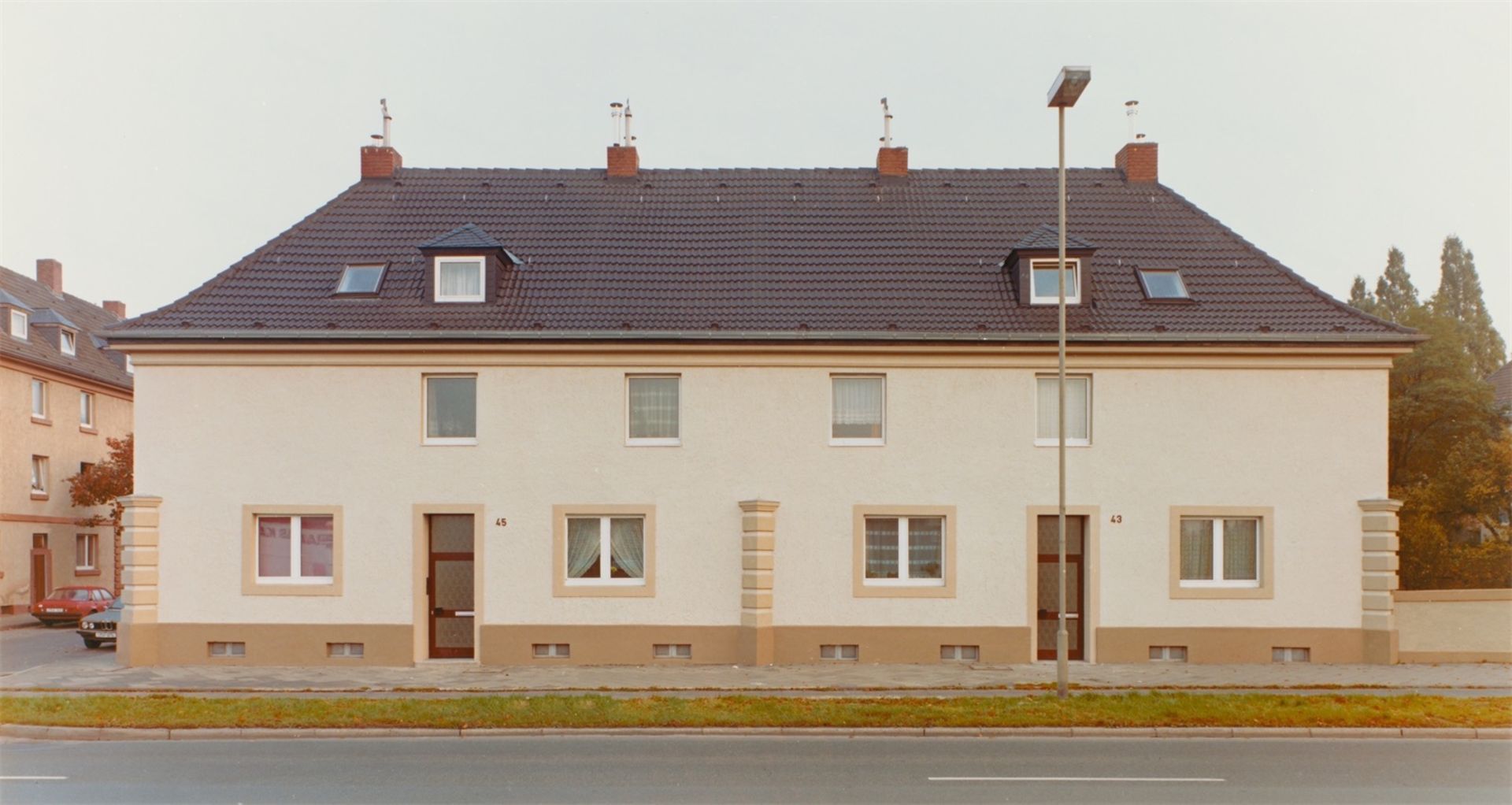 Mappenwerk. „Düsseldorfer Fotomappe – Gursky / Hütte / Struth / Ruff“. 1989 - Bild 4 aus 4