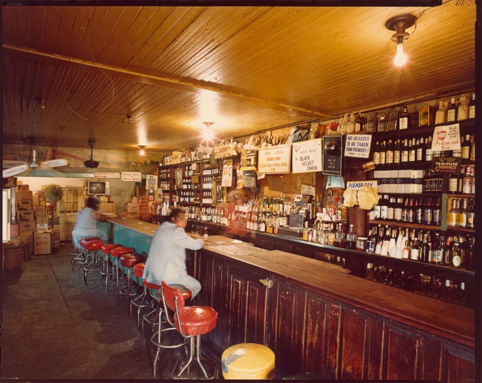 Jim Dow. „Nick's Big Train Bar. New Orleans, Louisiana“. 1977