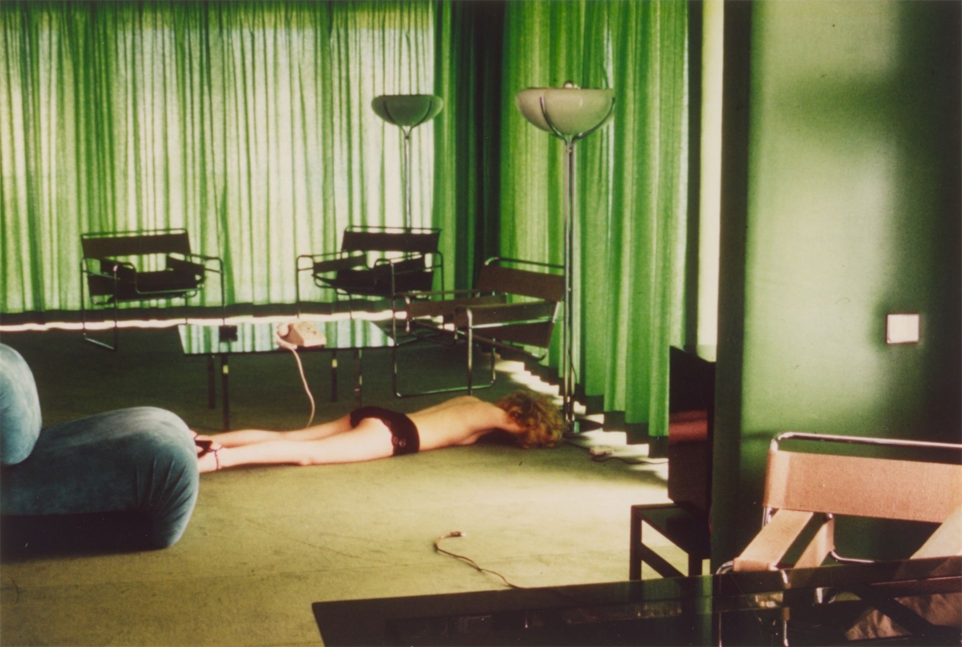 Helmut Newton. Grüner Zimmer Mord. 1975 - Bild 2 aus 10