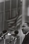 Benedict J. Fernandez. ”U.N.” (Martin Luther King). 1967