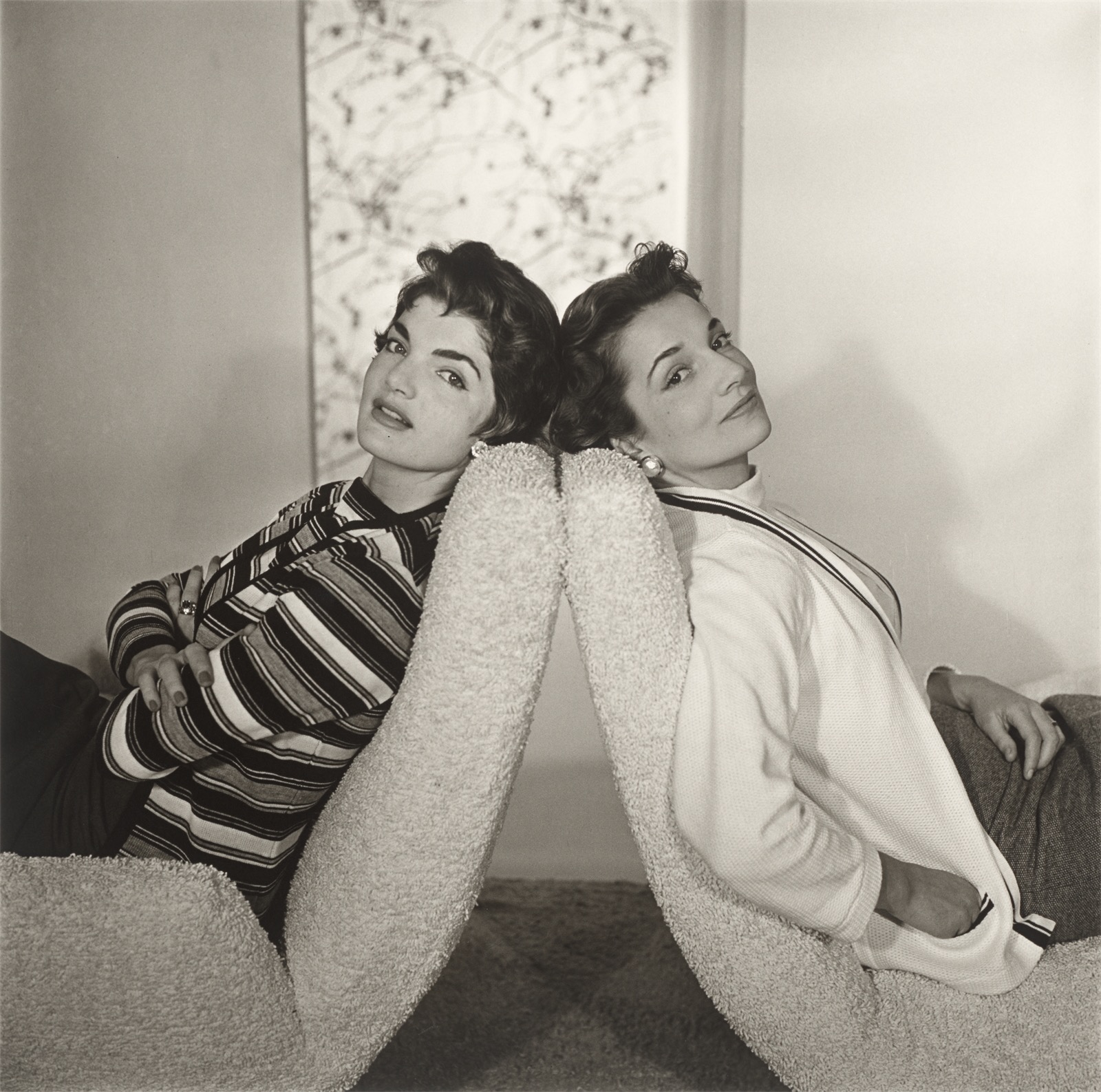 Horst P. Horst (i.e. Horst Paul Albert Bohrmann). Bouvier Sisters, Jackie & Lee, New York. 1955
