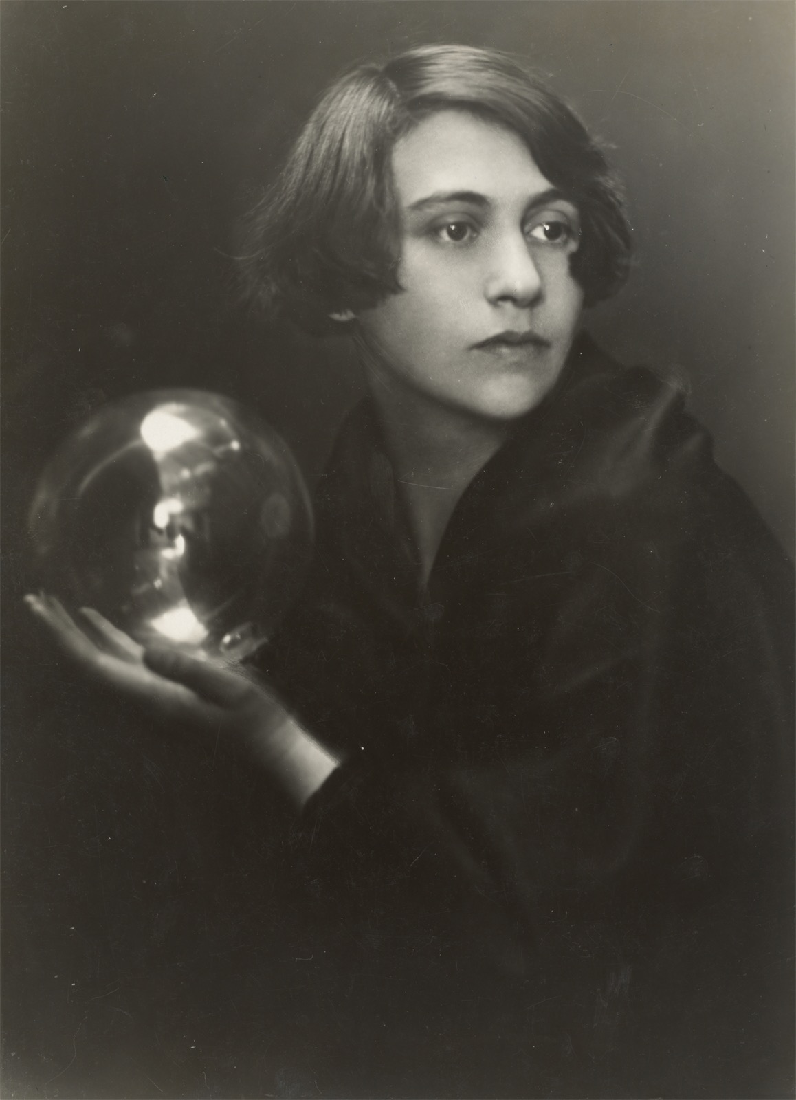 Trude Fleischmann. Study with Glass Sphere, Vienna. 1923