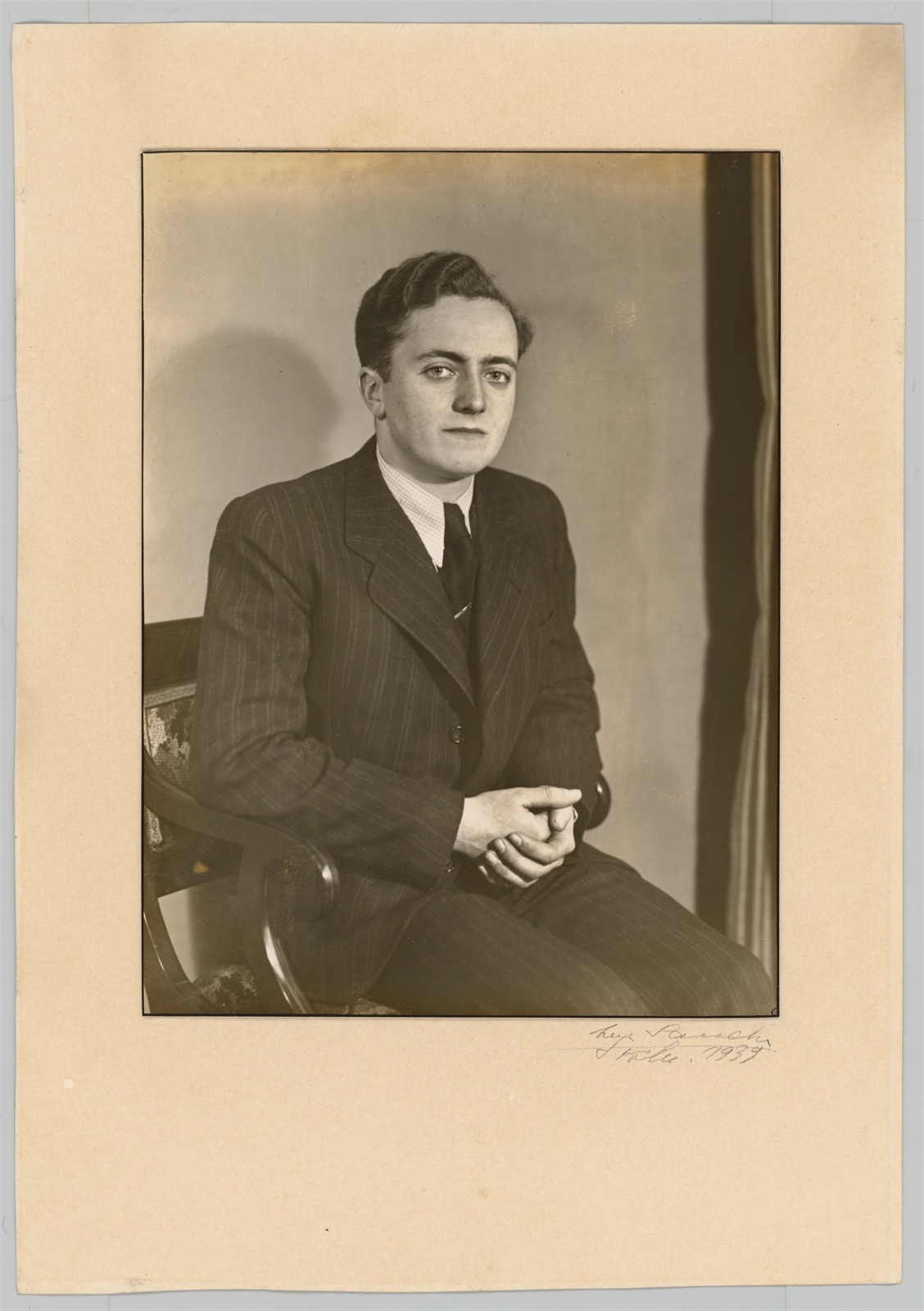 August Sander. Mr. Johann Peter Hohn, Köln. 1939 - Image 2 of 3