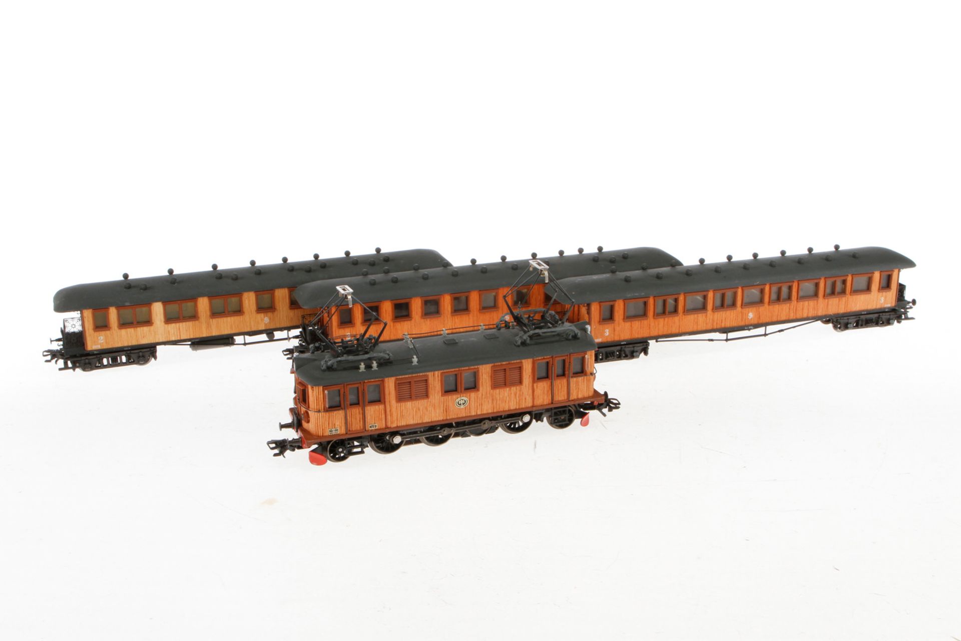 Märklin Schwedenzug, Spur H0, braun, mit E-Lok ”101” und 3 Wagen, LS und Alterungsspuren, Z 2-3