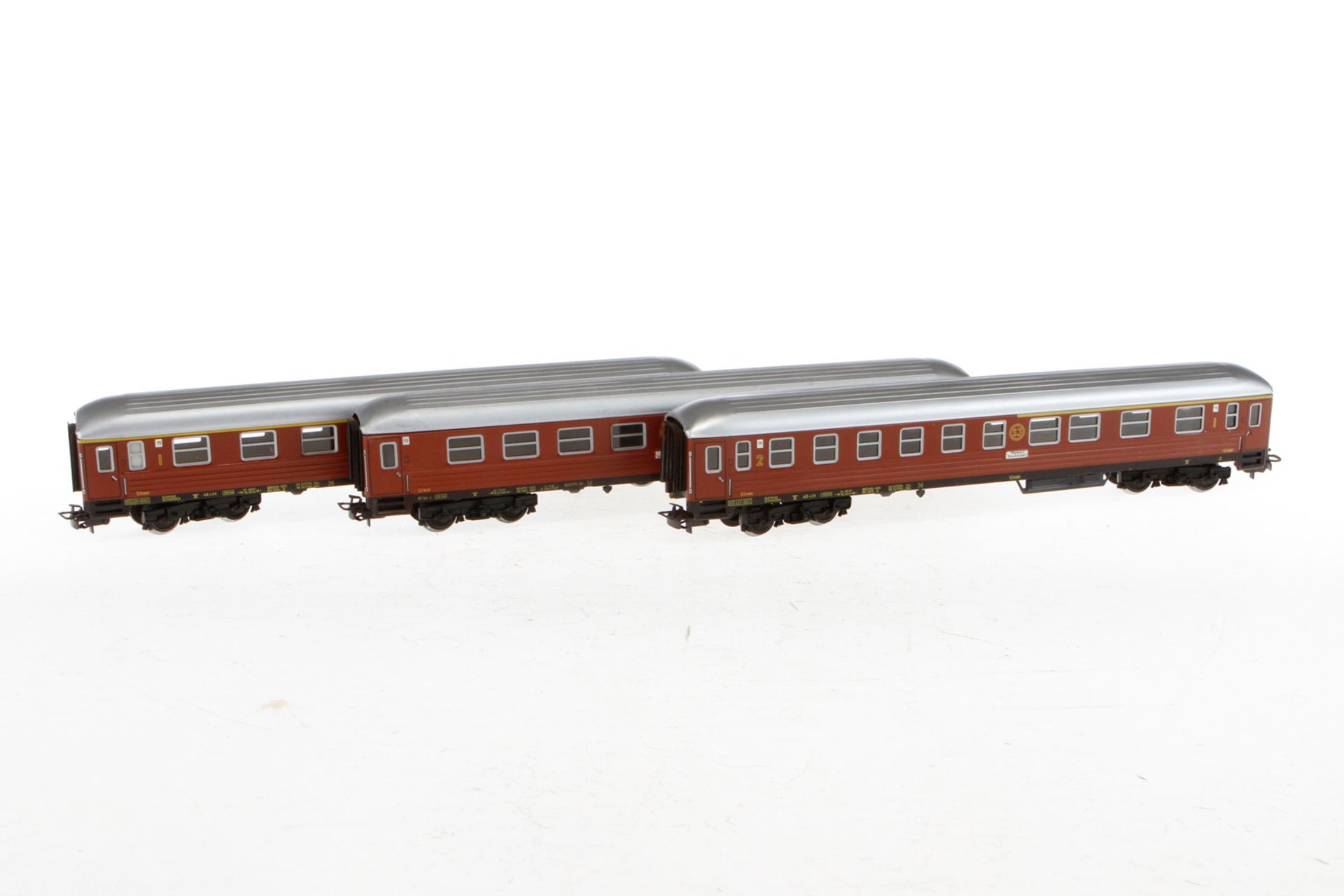 3 Märklin schwedische Wagen, Spur H0, Blech, braun, Alterungsspuren, Z 2-3