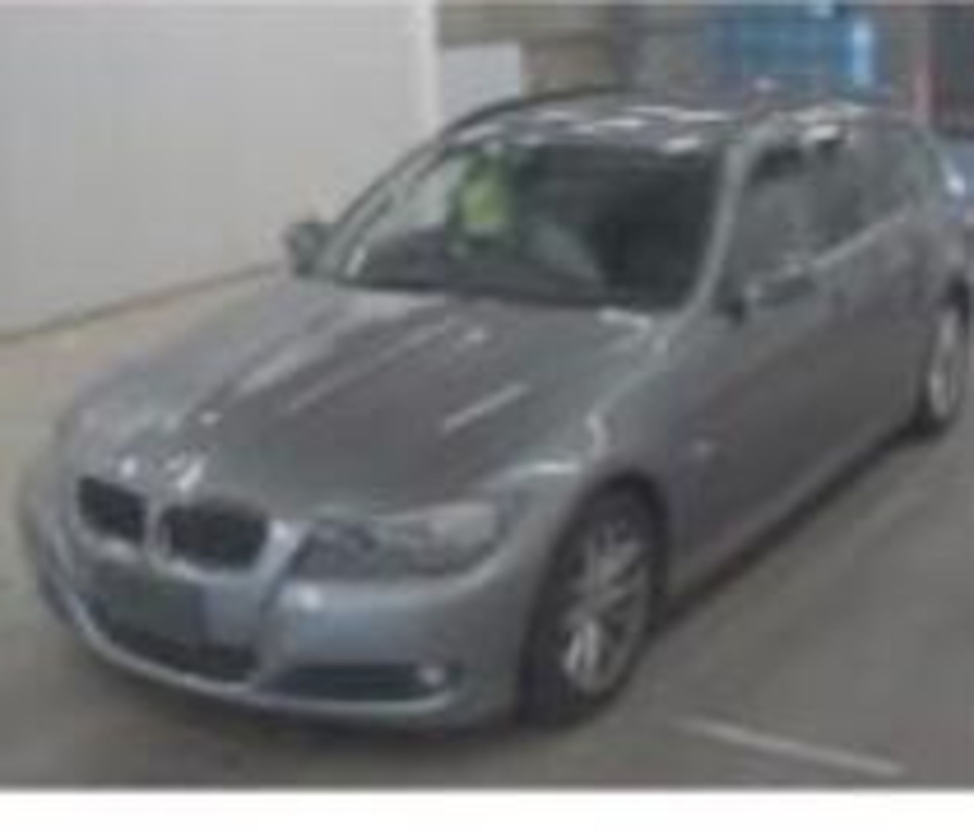 2010 BMW 320i Estate - Petrol ULEZ complient. - Image 5 of 5