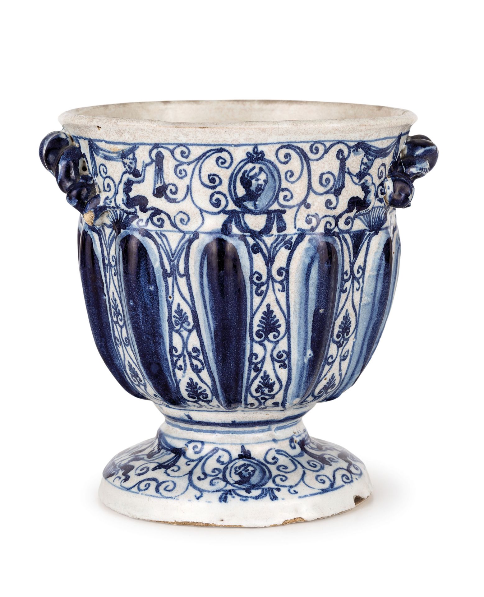 VASO IN MAIOLICA BIANCA E BLU, MANIFATTURA CHIODO, SAVONA, XVIII SECOLO