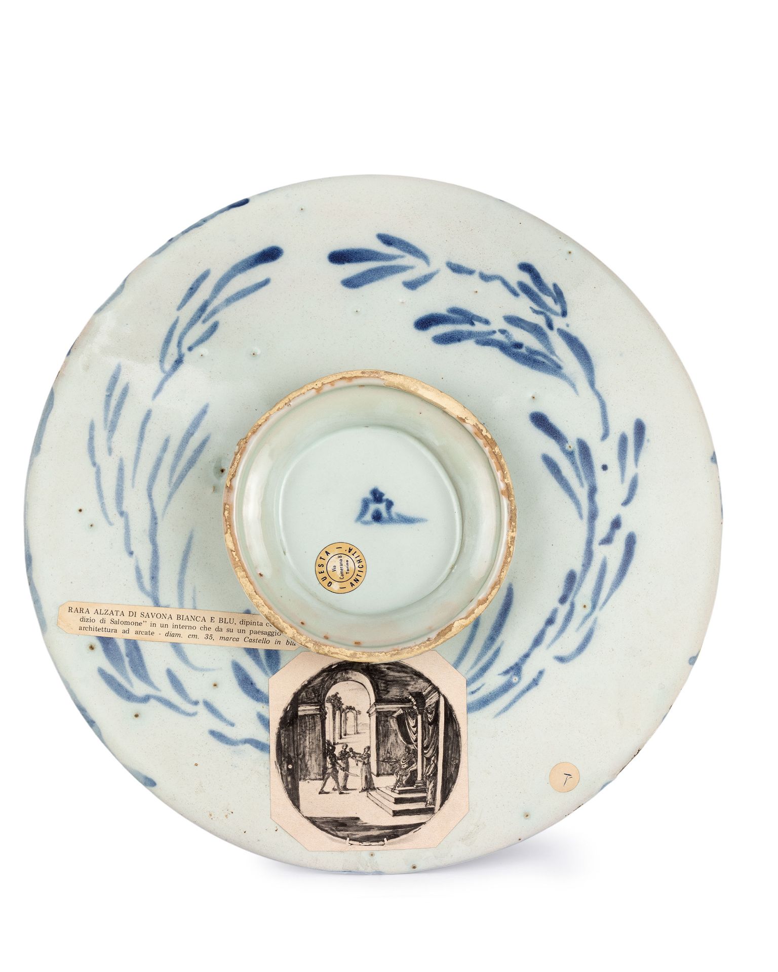 ALZATA IN MAIOLICA BIANCA E BLU, MANIFATTURA GUIDOBONO, SAVONA, CIRCA 1670-1680 - Bild 2 aus 2