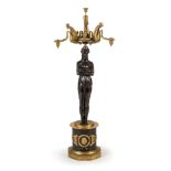 COPPIA DI GRANDI CANDELABRI IN BRONZO PATINATO E DORATO, XIX SECOLO