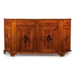 CREDENZA IN LEGNO DI NOCE, VENETO, XIX SECOLO