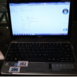 ACER Aspire One netbook, OS Windows 7 Ultimate 32 bit, 2GB RAM with charger, unlocked. P&P Group