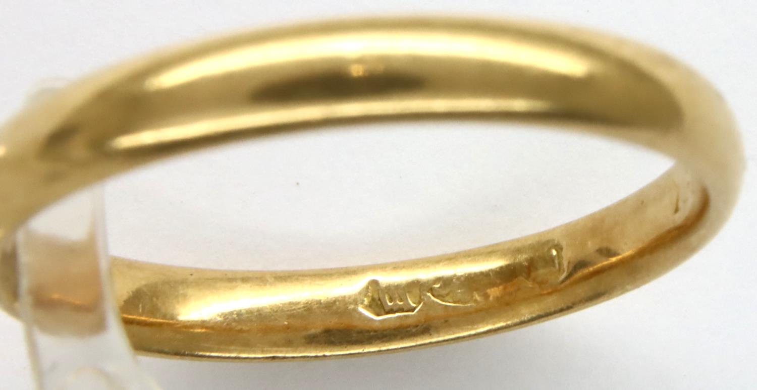 Presumed 22ct gold band (marks rubbed) size O/P, 2.8g. P&P Group 1 (£14+VAT for the first lot and £ - Image 3 of 3