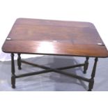 Early 19th century mahogany Pembroke table, with cross frame under stretchers, 95 x 107 x 70 cm when