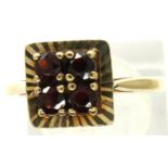 9ct gold garnet set ring, size N/O, 2.7g. P&P Group 1 (£14+VAT for the first lot and £1+VAT for