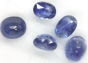 Five loose blue sapphire stones, 7 x 6 mm. P&P Group 1 (£14+VAT for the first lot and £1+VAT for