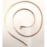 9ct gold flat necklace, 3.8g, L: 53 cm. P&P Group 1 (£14+VAT for the first lot and £1+VAT for