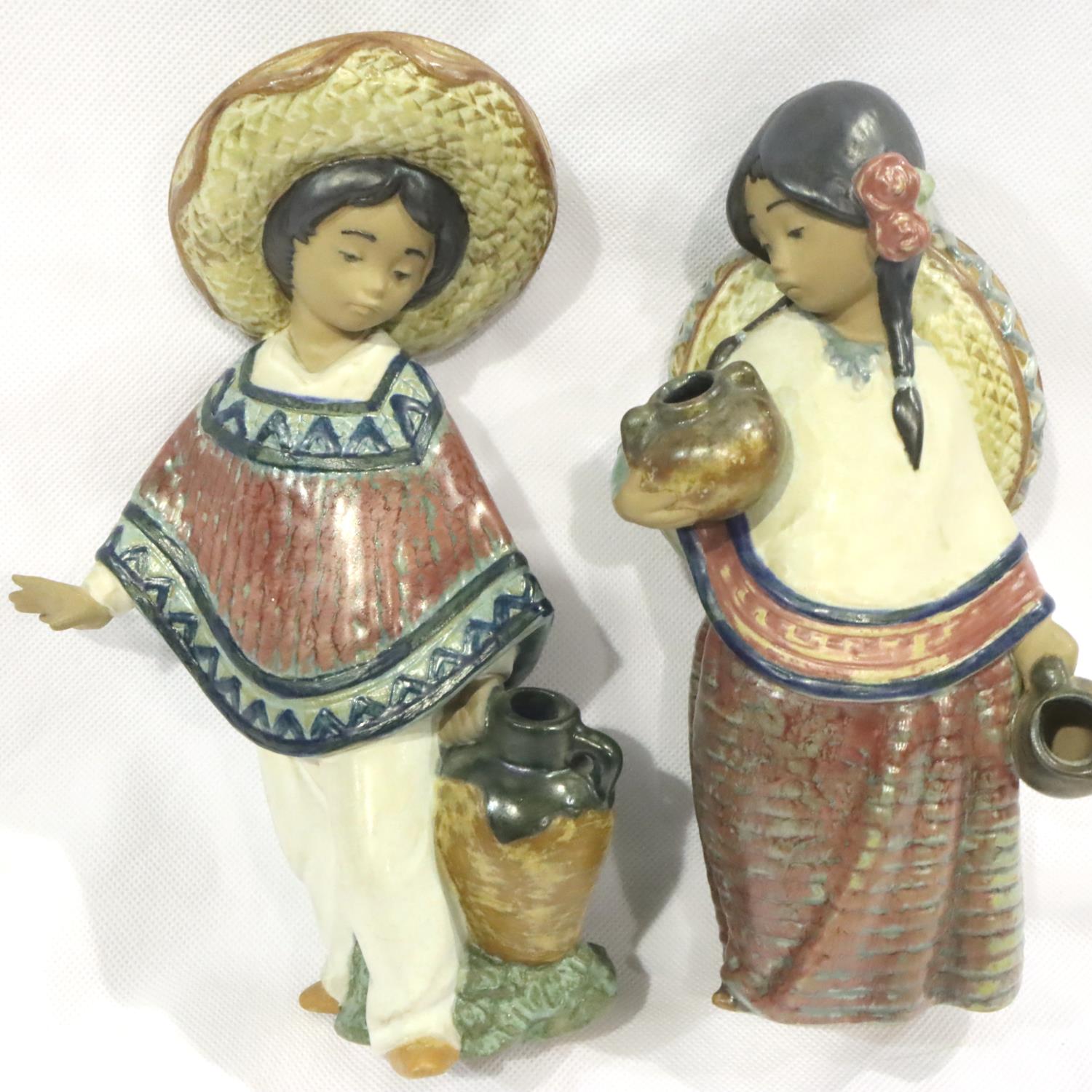 Lladro Gres Mexican boy and girl, H: 17 cm, no cracks, chips or visible restoration. P&P Group 2 (£