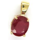 18ct gold and single ruby pendant, L: 17 mm, ruby 10 x 8 mm, 1.6g. P&P Group 1 (£14+VAT for the