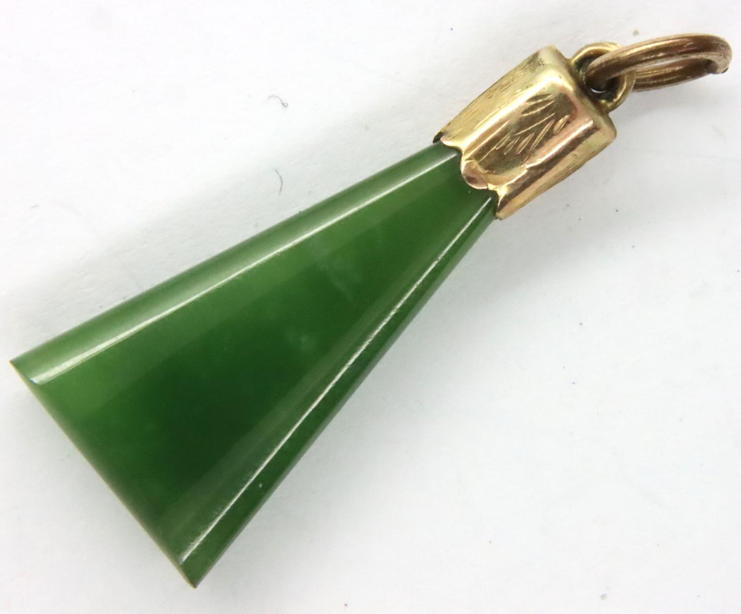 9ct gold and jade pendant, L: 27 mm, 1.6g. P&P Group 1 (£14+VAT for the first lot and £1+VAT for - Image 2 of 2
