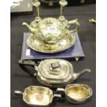 Collection of mixed silver plated items including three piece tea service etc. P&P Group 3 (£25+