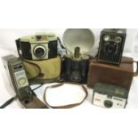 Collection of mixed vintage cameras to include Kodak Brownie, Instamatic and Elmo. P&P Group 3 (£