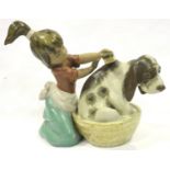 Lladro Gres girl washing dog, H: 12 cm, no cracks, chips or visible restoration. P&P Group 1 (£14+