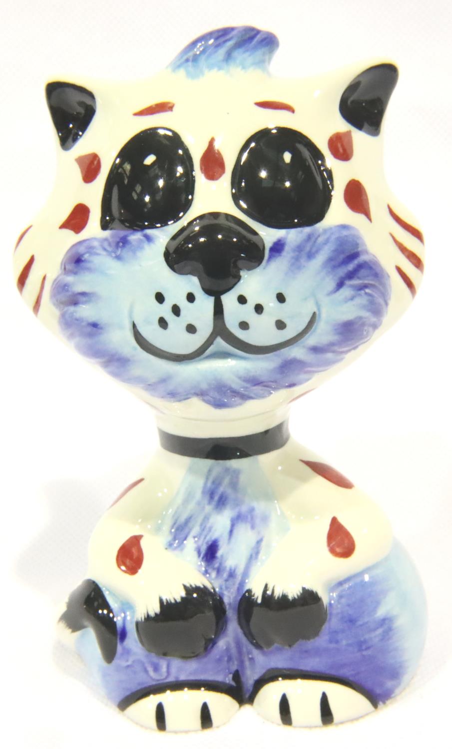 Lorna Bailey cat, Tad, H: 11 cm. No cracks, chips or visible restoration. P&P Group 1 (£14+VAT for