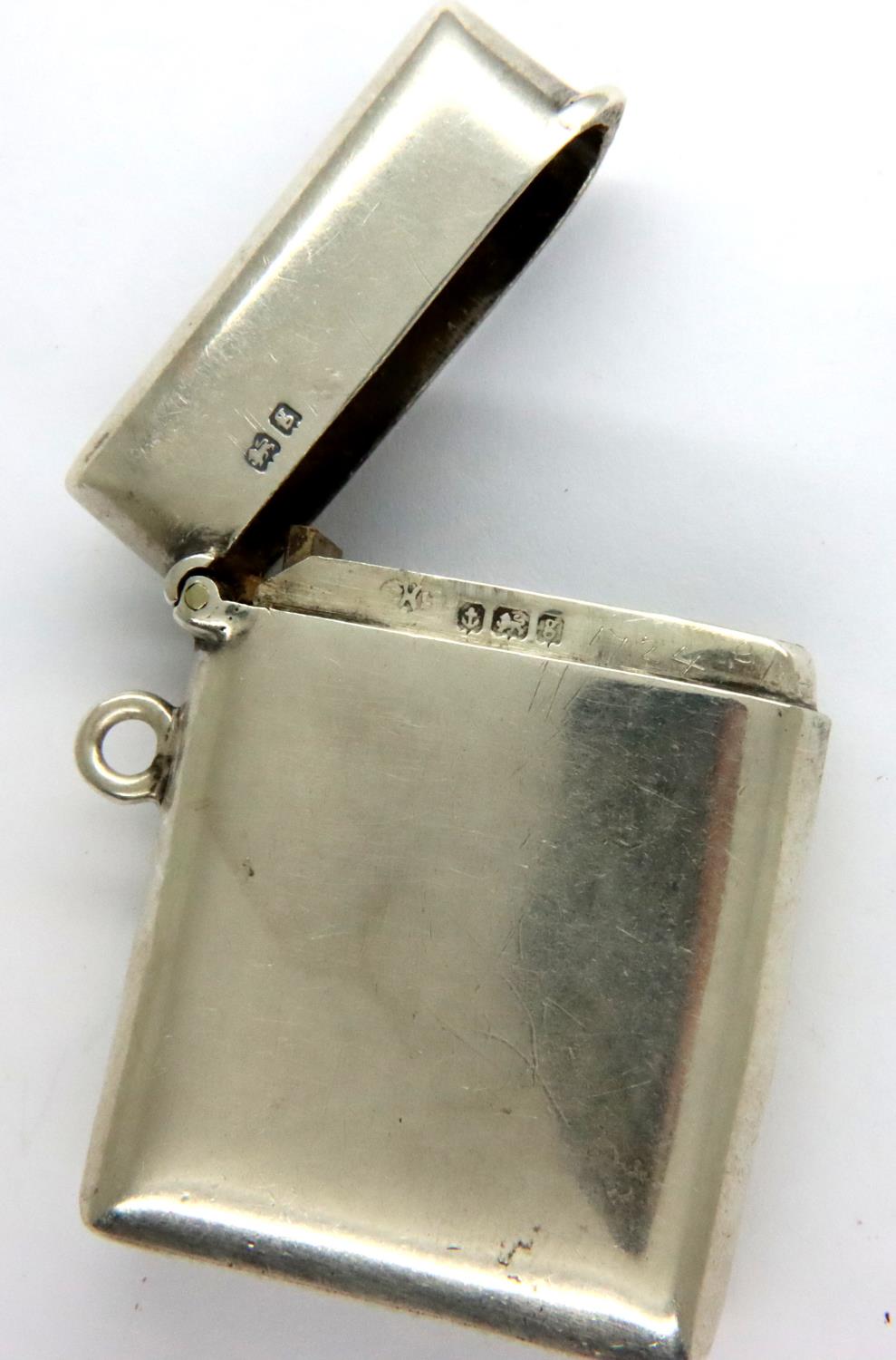 Hallmarked silver vesta case, 40 x 45 mm, 21g. P&P Group 1 (£14+VAT for the first lot and £1+VAT for