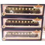 Three Bachmann Collett 60ft coaches GWR, Choc/Cream, 1st, 3rd and 1/3, in excellent condition, boxes