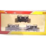 Hornby R6831 set of three box vans, N.E Grey, 2801, 2802, 2803, in excellent condition, boxed. P&P