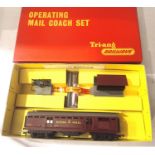 Triang operating mail coach set, R402, with mail bags and instructions, in very good to excellent