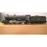 Hornby Class b17, Newcastle United, 61658, BR Green, Late Crest in very good to excellent condition,