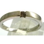 9ct white gold smoky quartz ring, size R, 2.8g. P&P Group 1 (£14+VAT for the first lot and £1+VAT