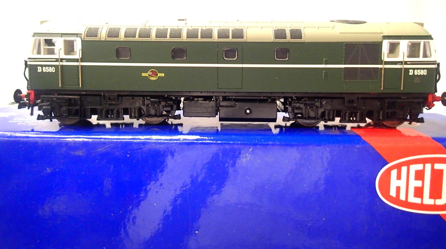 Heljan 3346, class 33 diesel, D6580, Green White Stripe, Late Crest. Excellent condition, no