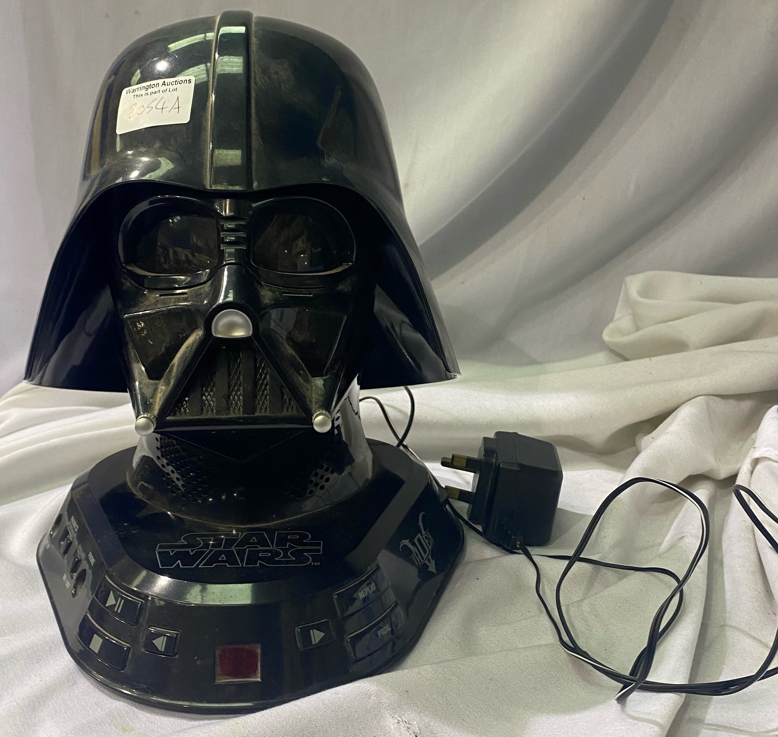 Star Wars Darth Vader radio CD player. P&P Group 2 (£18+VAT for the first lot and - Image 4 of 4