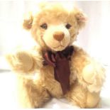 Steiff Knopf Im Ohr, blonde bear with growler, H: 40 cm. P&P Group 1 (£14+VAT for the first lot