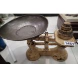 Set of vintage kitchen scales with weights. Not available for in-house P&P, contact Paul O'Hea at