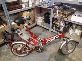 Ezgo 1 Zip folding electric bike with two batteries and charger. Not available for in-house P&P,