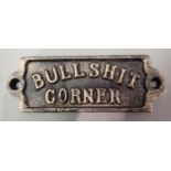 Cast iron Bull**** Corner plaque, 16 x 16 cm. P&P Group 1 (£14+VAT for the first lot and £1+VAT