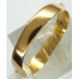 22ct gold wedding band, size T, 2.0g. P&P Group 1 (£14+VAT for the first lot and £1+VAT for