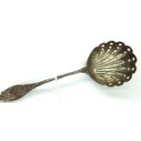 Hallmarked silver sugar sifting spoon, L: 12 cm, 16g. P&P Group 1 (£14+VAT for the first lot and £