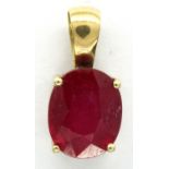 18ct gold and ruby solitaire pendant, H: 15 mm, 1.5g. P&P Group 1 (£14+VAT for the first lot and £