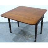 A Victorian mahogany Pembroke table, with single drawer and turned supports, 90 x 92 x 67 cm H.