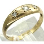 9ct gold stone set ring, size Q, 2.2g. P&P Group 1 (£14+VAT for the first lot and £1+VAT for