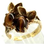 9ct gold tigers-eye set dress ring, size K, 4.5g. P&P Group 1 (£14+VAT for the first lot and £1+