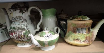 Mixed jugs and teapots. Not available for in-house P&P, contact Paul O'Hea at Mailboxes on 01925