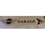 Cast iron Mini Garage arrow, L: 40 cm. P&P Group 1 (£14+VAT for the first lot and £1+VAT for