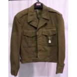 American WWII 1945 Army combat tunic, approximate size S. P&P Group 2 (£18+VAT for the first lot and