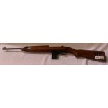 M1 carbine replica, with moving parts. P&P Group 3 (£25+VAT for the first lot and £5+VAT for