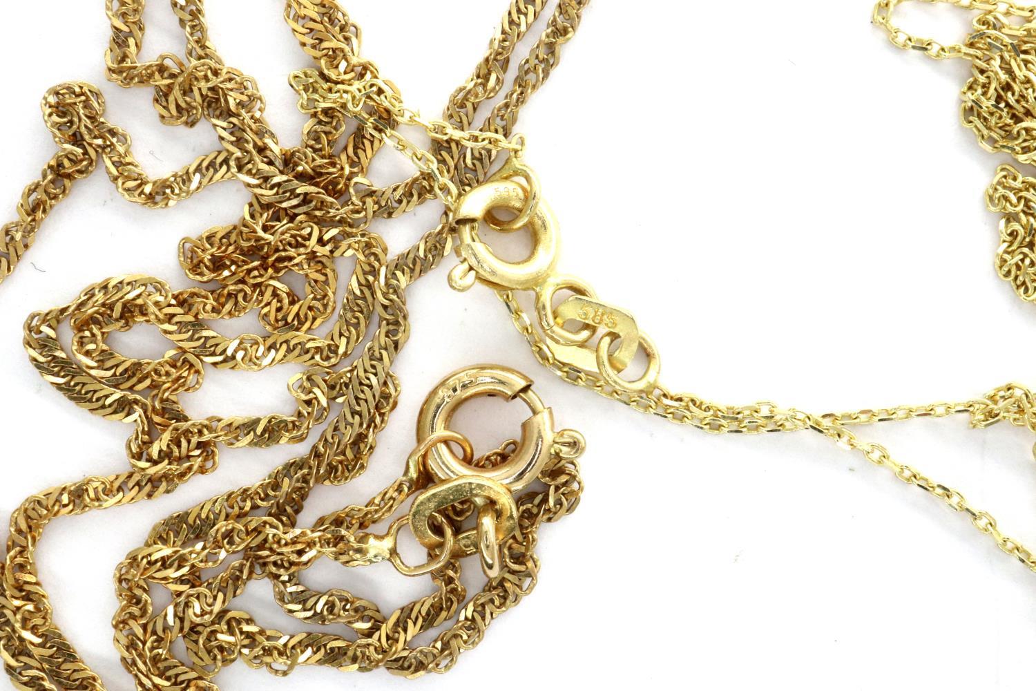 Two 9ct gold fine chains, 2.6g. P&P Group 1 (£14+VAT for the first lot and £1+VAT for subsequent - Image 2 of 2
